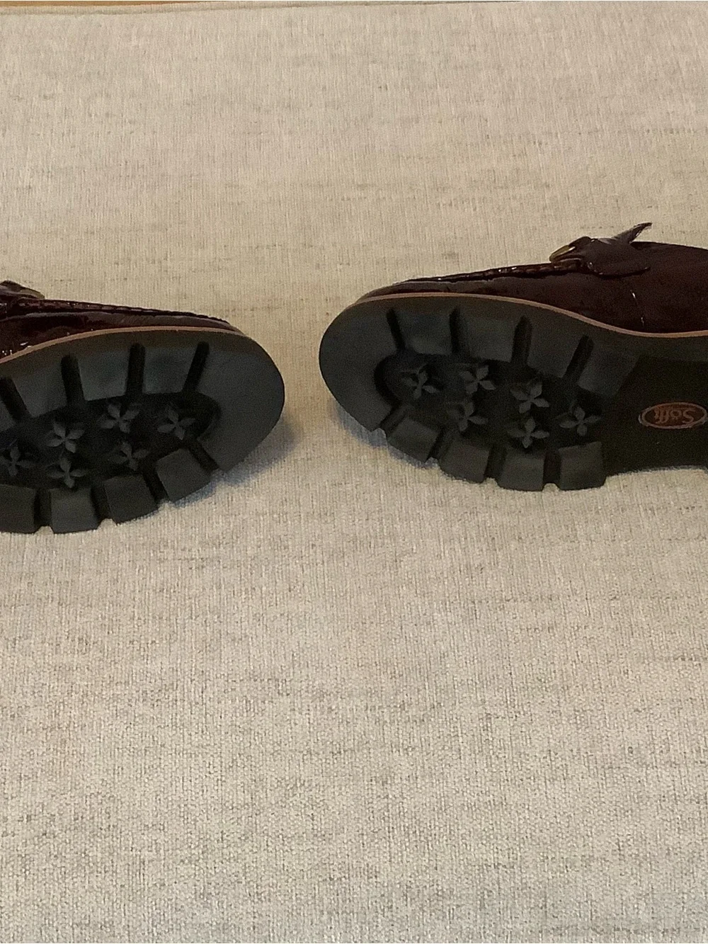 Sofft Prewitt Patent Loafers with Gold Horsebit Size 8 EUC